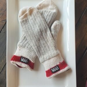 Pook Knit Cabin Gloves Cream Wool Blend Cozy Winter Gloves